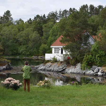 Lodge Kjeldsund Kjellsund